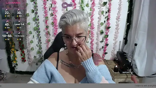 Snapshot of bety-cum2 chatting on 01.04.25 bety-cum2 online show from 01.04.25