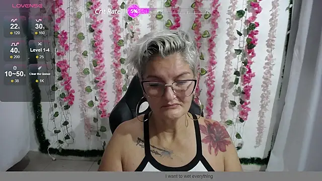 Snapshot of bety-cum2 chatting on 01.31.25 bety-cum2 online show from 01.31.25