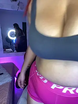 Snapshot of Kaarol69 chatting on 10.30.25 Kaarol69 online show from 10.30.25