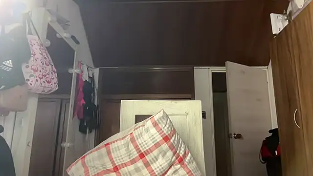 Snapshot of paulina_sexy chatting on 01.29.25 paulina sexy online show from 01.29.25