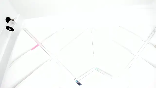 Snapshot of AgathaPember chatting on 02.09.25 AgathaPember online show from 02.09.25