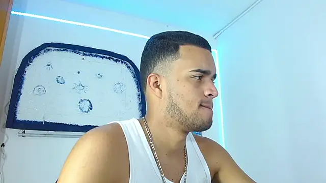 Bigcock 21cm  online show from 12.19.24