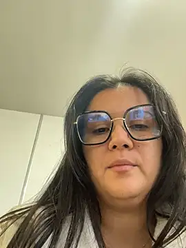 SWEETLILY18 online show from 01.18.25