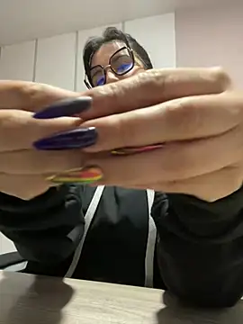 SWEETLILY18 online show from 02.07.25