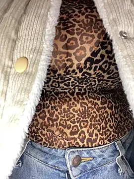 SWEETLILY18 online show from 03.17.25