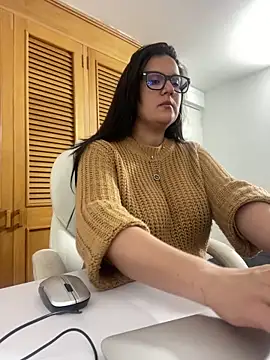 SWEETLILY18 online show from 10.03.25