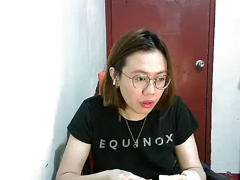 crizzybel online show from 02.17.25