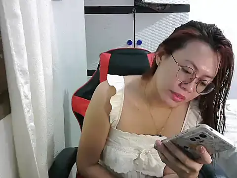 crizzybel online show from 09.13.25