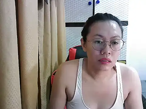 crizzybel online show from 10.28.25