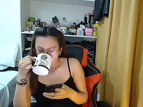 crizzybel online show from 02.22.26