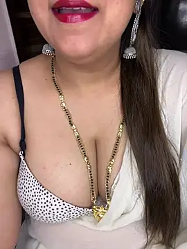 Zoya Varma004 online show from 05.15.26