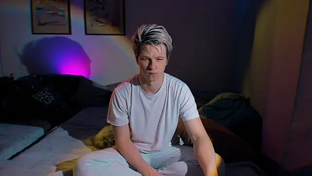 Breston Sweet online show from 09.15.25