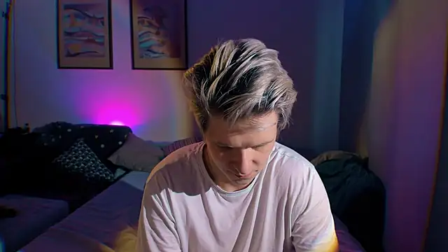 Breston Sweet online show from 09.18.25