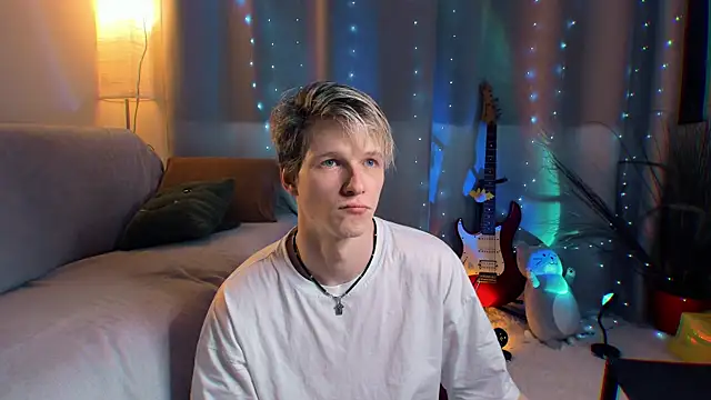 Breston Sweet online show from 04.04.26