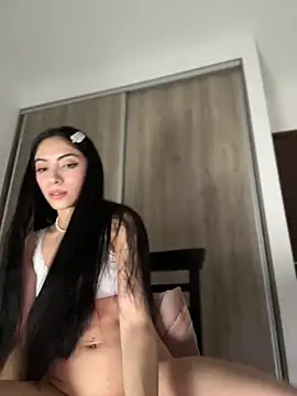 martiiaciar online show from 10.18.25