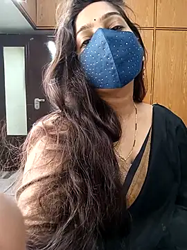 Snapshot of yoursana- chatting on 09.20.25 yoursana- online show from 09.20.25