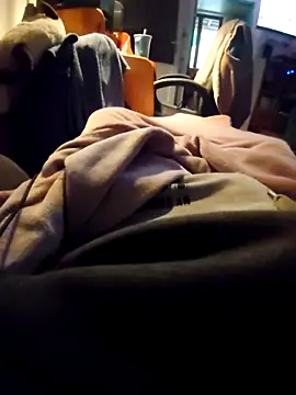 Snapshot of anonymus9006 chatting on 01.15.26 anonymus9006 online show from 01.15.26