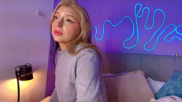 Sofly s online show from 03.28.26