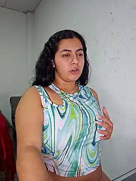 Snapshot of Mary_pinkish chatting on 12.23.24 Mary pinkish online show from 12.23.24