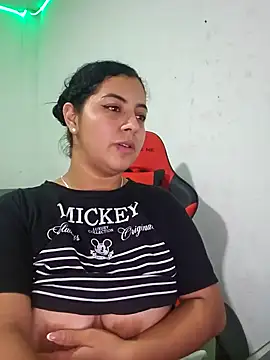 Snapshot of Mary_pinkish chatting on 01.26.25 Mary pinkish online show from 01.26.25