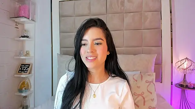 Snapshot of Victoria_adaams chatting on 01.28.25 Victoria adaams online show from 01.28.25