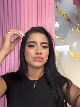 Snapshot of Victoria_adaams chatting on 10.21.25 Victoria adaams online show from 10.21.25