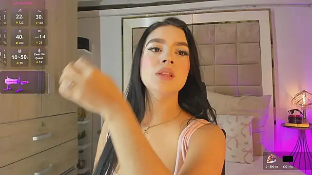 Snapshot of Victoria_adaams chatting on 10.25.25 Victoria adaams online show from 10.25.25