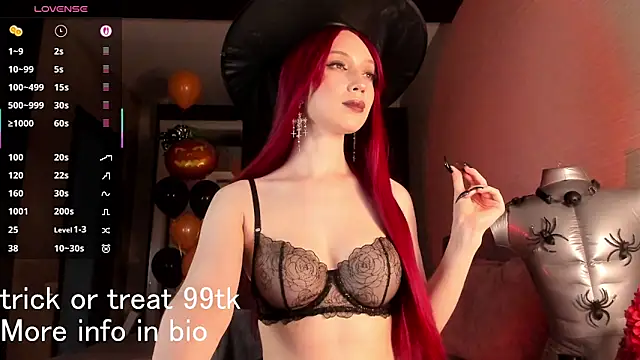 SophiaFlorence online show from 10.29.25