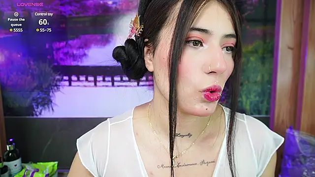 miss sharlotte18 online show from 01.31.25