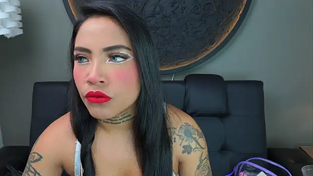 miss vaiolette online show from 09.24.25