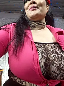 Snapshot of kittyhotass1 chatting on 10.12.25 kittyhotass1 online show from 10.12.25