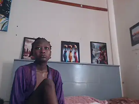 Snapshot of CandyLovesU2 chatting on 02.20.25 CandyLovesU2 online show from 02.20.25