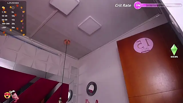 Snapshot of Penelope_Tits chatting on 10.18.25 Penelope Tits online show from 10.18.25