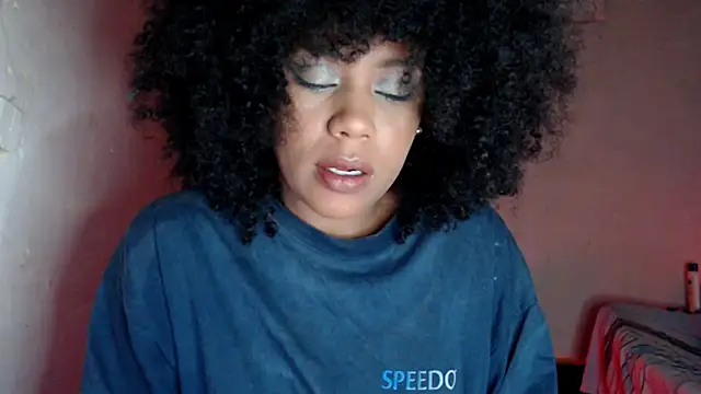 Snapshot of cherry_cleou chatting on 01.20.25 cherry cleou online show from 01.20.25