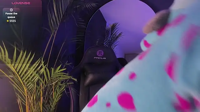 Lucas eevans online show from 10.23.25