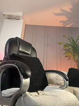 Frank Farrell online show from 04.05.26