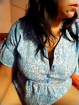 Snapshot of tharu_sweet chatting on 11.16.25 tharu sweet online show from 11.16.25