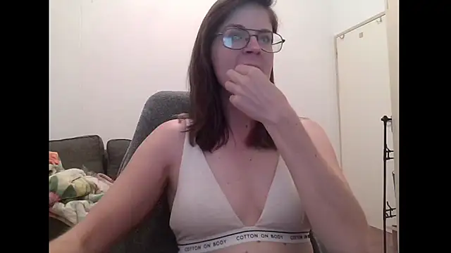 Snapshot of SavannaGirly chatting on 02.07.26 SavannaGirly online show from 02.07.26