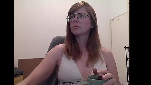 Snapshot of SavannaGirly chatting on 06.16.26 SavannaGirly online show from 06.16.26