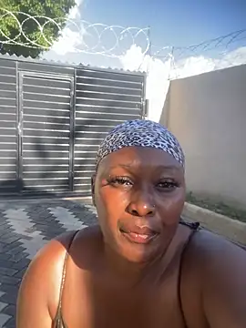 Snapshot of Cardiebae89 chatting on 02.14.26 Cardiebae89 online show from 02.14.26