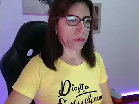 Snapshot of Chayla_Ruiz chatting on 01.27.25 Chayla Ruiz online show from 01.27.25