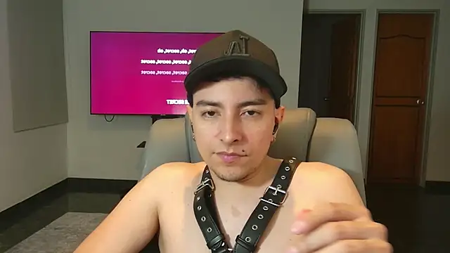 Jhoan saenz online show from 10.17.25