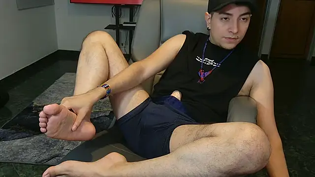 Jhoan saenz online show from 11.11.25