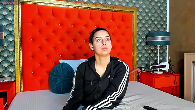 VallerieJones online show from 03.13.25