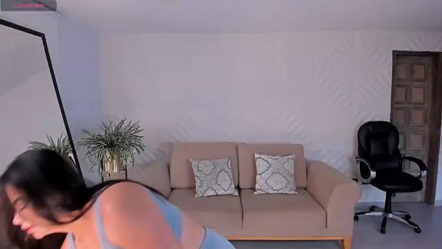 KateSunder online show from 10.18.25