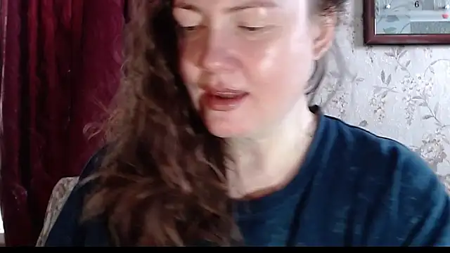 Snapshot of EmilyDoth chatting on 03.16.26 EmilyDoth online show from 03.16.26