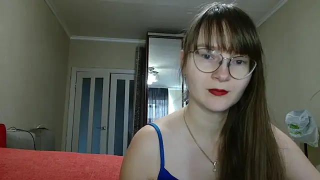 KiraGoldens online show from 10.21.25