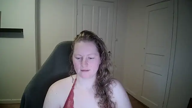 Snapshot of Girlnina-1995 chatting on 01.29.25 Girlnina-1995 online show from 01.29.25