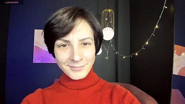 Snapshot of LorenDaze chatting on 02.18.25 LorenDaze online show from 02.18.25