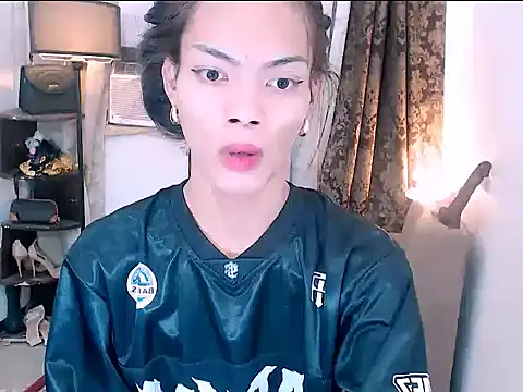 Snapshot of ELLIZABETHFORCUMXX chatting on 02.09.26 ELLIZABETHFORCUMXX online show from 02.09.26
